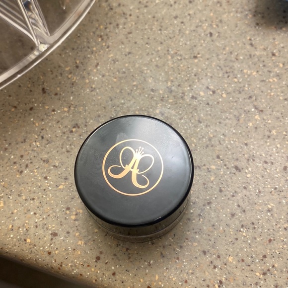 Anastasia Beverly Hills Other - Anastasia Brow pomade in medium brown